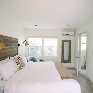 Standard Zimmer mit Kingsize-Bett